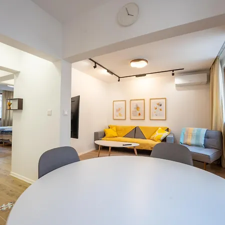 Διαμέρισμα The Secret Garden 2 Bedroom Next To Ndk *