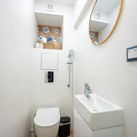 The Secret Garden 2 Bedroom Next To Ndk Διαμέρισμα