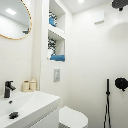 The Secret Garden 2 Bedroom Next To Ndk Διαμέρισμα *