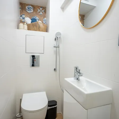 The Secret Garden 2 Bedroom Next To Ndk Apartment *