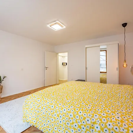 The Secret Garden 2 Bedroom Next To Ndk Appartamento *