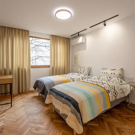 The Secret Garden 2 Bedroom Next To Ndk Lejlighed *